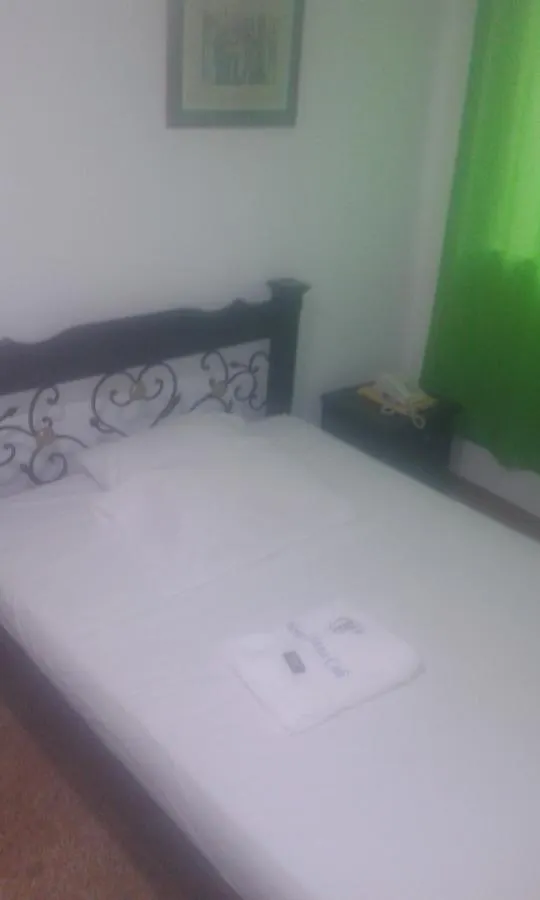 Hotel Plaza Cali 3*,